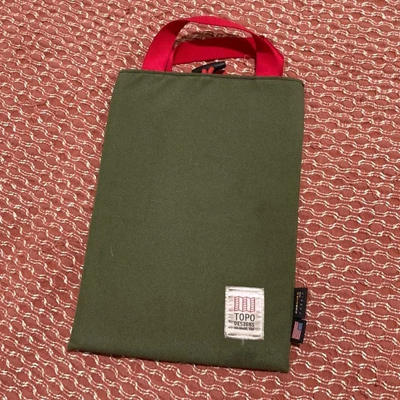 Took designs laptop case. 11 inch - Picture 1 of 4